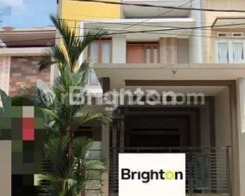 Rumah Luas Terawat Area Bunga2 Kota Malang