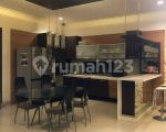 thumbnail-rumah-cantik-full-furnished-singgasana-pradana-mekar-wangi-3