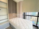 thumbnail-cantik-bersih-siap-pakai-2-bedroom-furnished-di-sudirman-suites-apartment-8