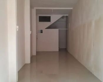 DISEWAKAN TOKO DUA LANTAI DI DAERAH PUSAT KOTA PURWAKARTA