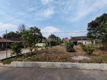 Dekat Kampus Uii Jogja, Lingkungan Nyaman Hunian, SHM