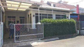 Rumah Baru Renovasi di Dukuh Zamrud Kota Legenda Bekasi