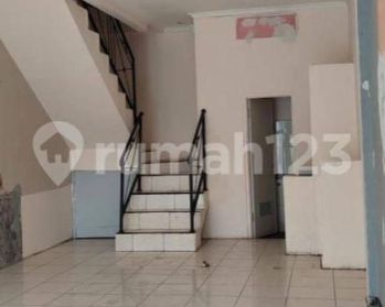 Disewakan Ruko di Jalan Benda, Kemang Cocok Untuk Kantor Kecil