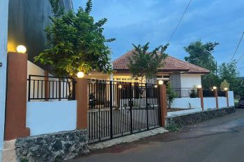 Rumah Cantik di Tomang city garden 4 Kamr tidur