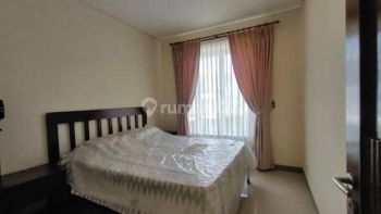 Dijual rumah posisi Hook di Lavanois Sentul City