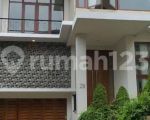 thumbnail-for-rent-rumah-mewah-di-kemang-jakarta-selatan-0