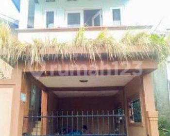 5br House At Cipayung By Travelio Realty