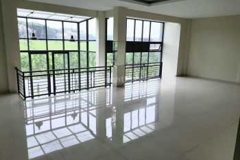 Rumah Cantik Mewah Elegan 3 Lantai di Tatar Kumala Kota Baru Parahyangan Bandung