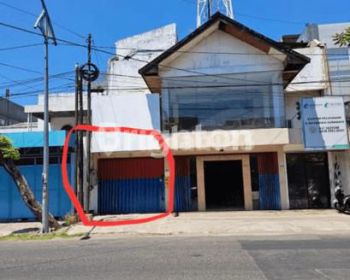 RUKO 1 LT DI JL BARATA JAYA SURABAYA COCOK UNTUK KANTOR, TOKO, PRAKTEK DOKTER,