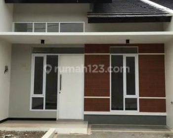 Di Sewakan Rumah di Taman Kopo Indah V Cluster Sherwood
