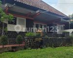 thumbnail-rumah-luas-ada-paviliun-sayap-cipaganti-coblong-bandung-6