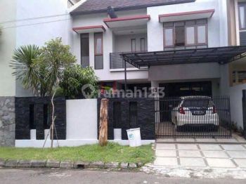 Dijual Rumah Nyaman di Batununggal Bandung Kota