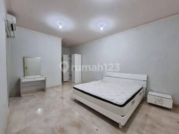 Disewakan semi furnish citraland dekat banget k Gwalk 3 menit jalan kaki