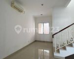 thumbnail-rumah-2-lantai-bagus-unfurnished-luas-120-m2-di-dalam-cluster-jakarta-garden-10