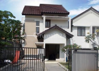 Rumah Siap Huni di Cirendeu