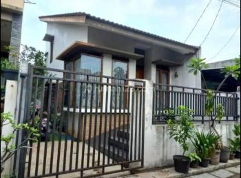 Rumah di Pondok Jati SHM 2 Lantai jual cepat. 4944