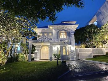 dijual rumah siap huni lokasi paling depan dgn view pengunungan