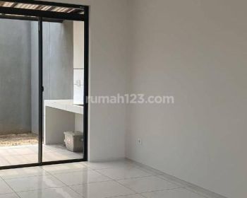 Disewakan Rumah Baru Kota Baru Parahyangan 2 Lantai