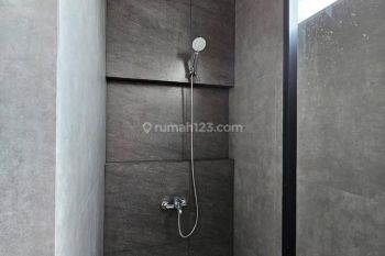 Dipasarkan Rumah Baru 2 Lantai Di CBD BSD Dekat AEON Mall