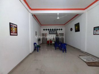 Ruko 3 Lantai Full Keramik Dijual di Jl. Bambu Kuning Dekat Jondul