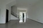 thumbnail-sewa-rumah-miami-di-pik-2-ukuran-10x15-rapih-dan-bagus-6