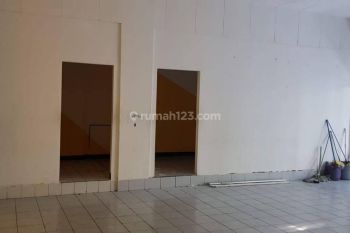 Disewakan Ruang Usaha Di Mainroad Gatsu