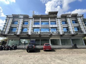Ruko Gandeng Komplek Riverview Polonia