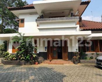Rumah 2 Lantai Menteng Ex Kantor Asing 3 Gate , Siap Pakai , Shm
