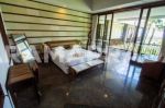 thumbnail-jual-villa-mewah-3-lantai-6-kamar-ungasan-spa-jacuzzi-fully-furnished-view-10