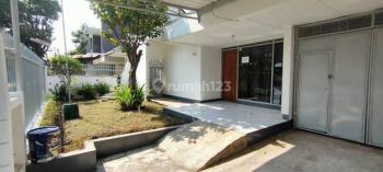 Rumah siap huni baru renovasi di sumber sari.