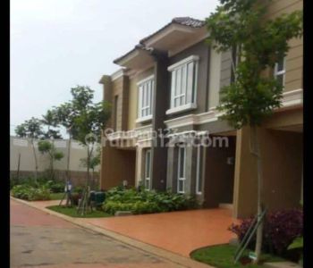 Rumah di Cluster karelia village
Gading serpong
Tangerang