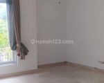 thumbnail-4-bedroom-modern-house-in-kemang-compound-14