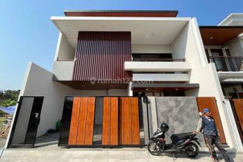 RUMAH BARU DEKAT FILOSOPI KOPI PALAGAN