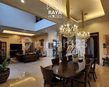 Rumah siap huni dalam komplek area senayan jalan lebar