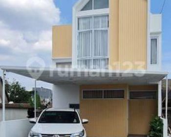 Rumah Pasteur Bonus Furnished Exclusive 1.3KM SMAN 13 Andir Cibeureum