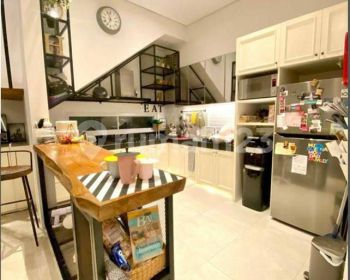 Rumah Di Komplek Buah Batu