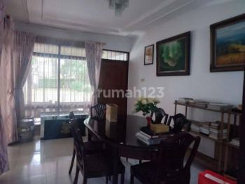 Rumah Terawat di Hegarmanah Tengah Bandung