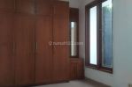 thumbnail-disewakan-rumah-2-lantai-3-kamar-tidur-area-pondok-indah-dekat-pim-2-9