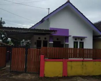 Di sewakan rumah di jln kabupaten dlm RR dkt ke Rsa ugm & kmps UTY