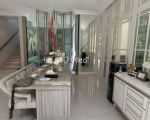 thumbnail-grand-pakuwon-rumah-mewah-full-furnish-tinggal-bawa-koper-9