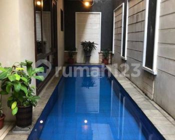 Rumah Siap Huni Full Furnished bomus indoor pool  di Pejaten Barat