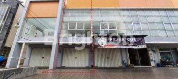 RUKO SIAP PAKAI PARKIR LUAS