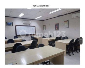 DISEWAKAN GEDUNG KANTOR PUSAT KOTA MAKASSAR POROS RATULANGI