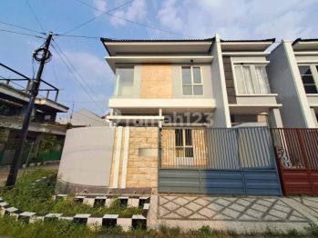 Baru Gress rumah Hook Sutorejo Dekat Raya Mulyosari