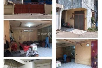 Gudang Ex Pabrik Daur Ulang Plastik di Kamal Lama, Jakarta Utara