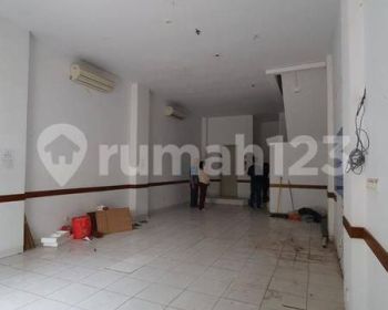 Dijual Ruko Dengan Lokasi Strategis di Menteng