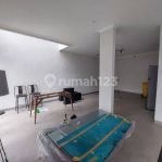 thumbnail-rumah-modern-hook-2-lantai-di-cluster-gading-serpong-4