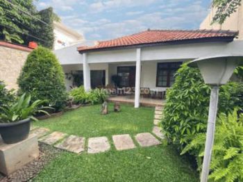 Rumah Lama Hitung Tanah di Dalam Kompleks Cipete