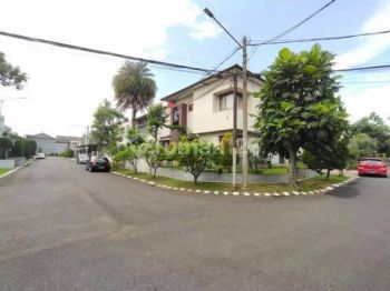 Rumah di Mekarwangi 2 Lantai Cluster Mekar Utama Hook