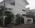 thumbnail-rumah-cakep-kondisi-terawat-lokasi-komplek-cihanjuang-10